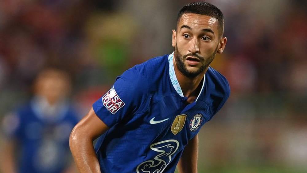 تقارير/ إدارة مانشستر يونايتد رفضت طلب تين هاغ للتعاقد مع زياش حتى آخر يوم من الميركاتو الصيفي