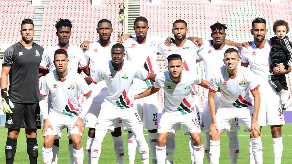 طاقم تحكيمي نيجيري يُدير مباراة دجوليبا المالي والجيش الملكي في كأس الكونفدرالية