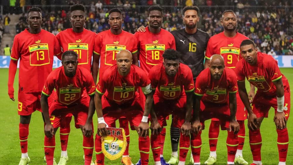 قبل لقاء سويسرا وديًا بعد غد الخميس.. منتخب غانا في "ورطة" لنسيان قمصان لاعبيه الخاصة بكأس العالم والترتيبات جارية لإرسالها لاحقًا إلى قطر!