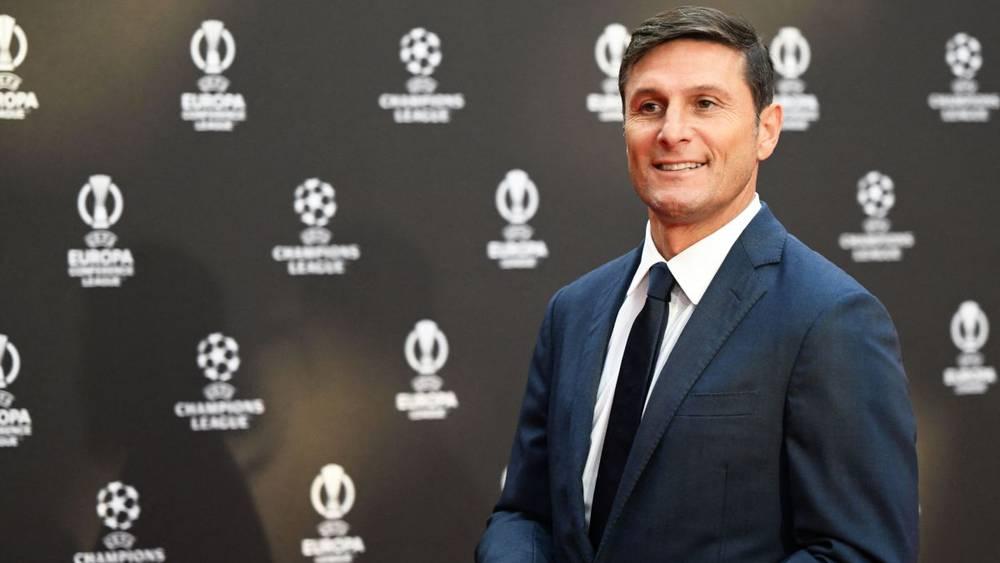 الأرجنتيني خافيير زانيتي: "أنا معجب كثيرا بالمنتخب المغربي.. لديهم فرصة الذهاب بعيدا في المونديال مع الجماهير الكبيرة التي تساندهم"