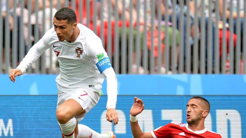 Maroc/Portugal - Les Lions en rouge, les portugais en blanc