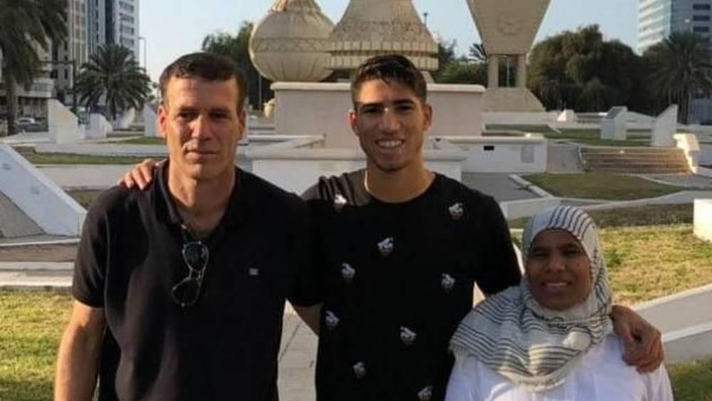 والد حكيمي: "أحلم أن يتوج المغرب بكأس العالم.. سيكون حدثا سعيدا لوطننا بأكمله والجميع يدعو لتحقيق الهدف"