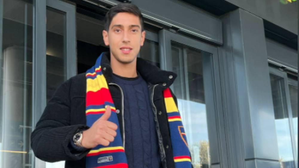 رسميًا/ يوسف مالح يخضع للفحص الطبي تمهيدًا لانتقاله من فيورنتينا إلى ليتشي