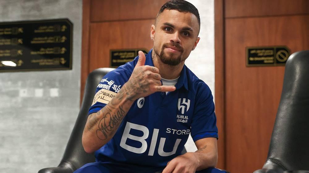 ميشايل ديلغادو لاعب الهلال يتعرض لإصابة في مباراة أبها تهدد مشاركته في مونديال الأندية بالمغرب