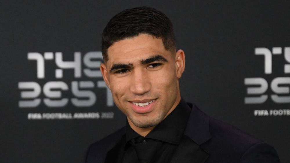 حكيمي يحتل المركز الثامن في ترتيب أفضل اللاعبين في العالم لسنة 2022