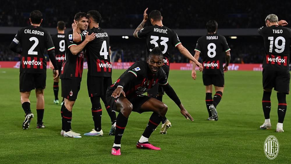 "السيري أ"/ ميلان "يكتسج" نابولي (0-4) في ملعب "مارادونا"