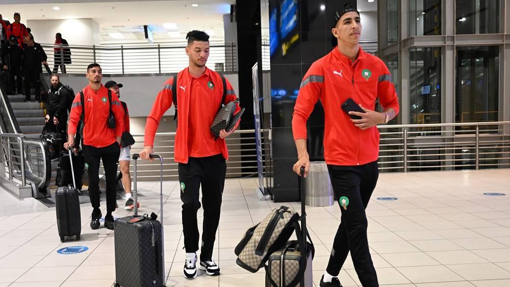 بعثة المنتخب المغربي تصل إلى جوهانسبورغ في الساعات الأولى من صباح يومه الخميس استعدادا لمواجهة جنوب أفريقيا