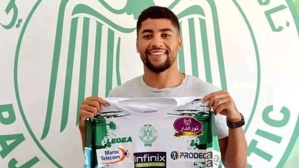 العلمي يرفض مقترحات الرجاء لتسديد مستحقاته (600 مليون سنتيم) على دفعات والنادي يسارع لإنهاء ملفه ورفع المنع بشكل رسمي