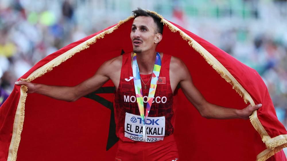 بطولة العالم لألعاب القوى/ البقالي يحافظ على لقبه ويمنح المغرب الذهبية الثانية تواليا في سباق 3000 متر موانع