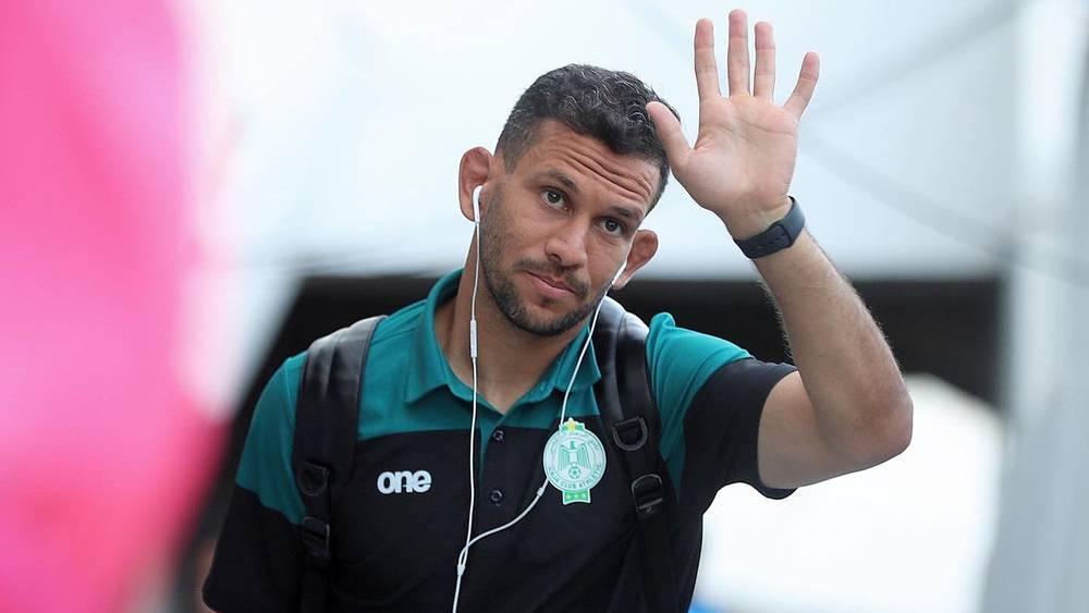 فخر مودعا مكونات الرجاء: "كان لي شرف حمل هذا القميص وأتمنى لكم التوفيق في مسيرتكم"