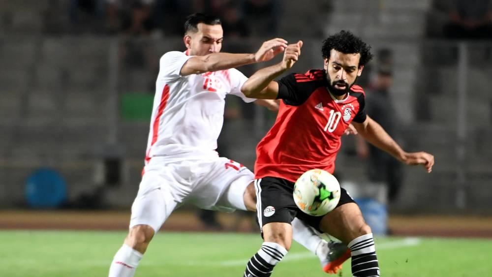 لاعبو مصر وتونس يقفون دقيقة صمت ترحما على ضحايا المغرب وليبيا قبل مباراتهما الودية مساء يومه الثلاثاء