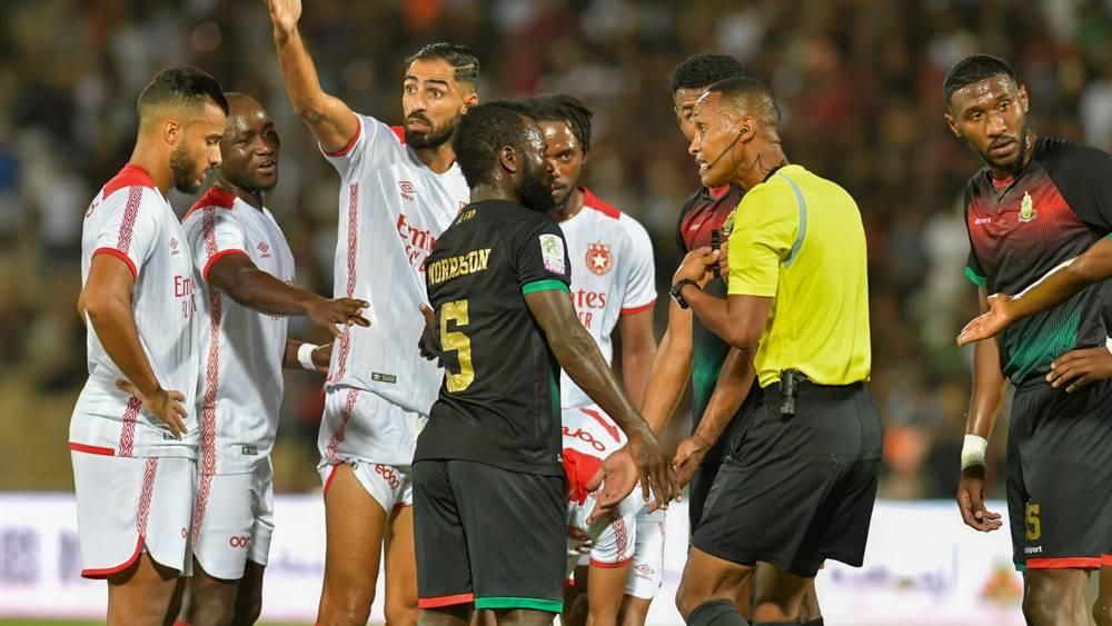 عصبة الأبطال/ إقصاء الجيش الملكي بعد هزيمته أمام النجم الساحلي التونسي (1-2)