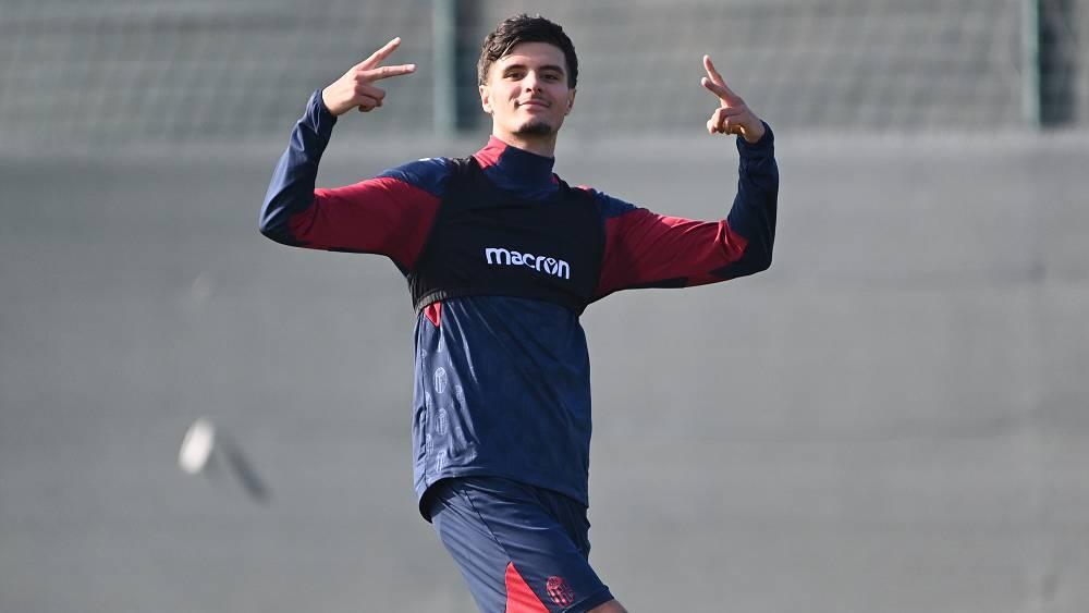 العزوزي يبدأ عملية إعادة التأهيل تمهيدا للعودة إلى الميادين