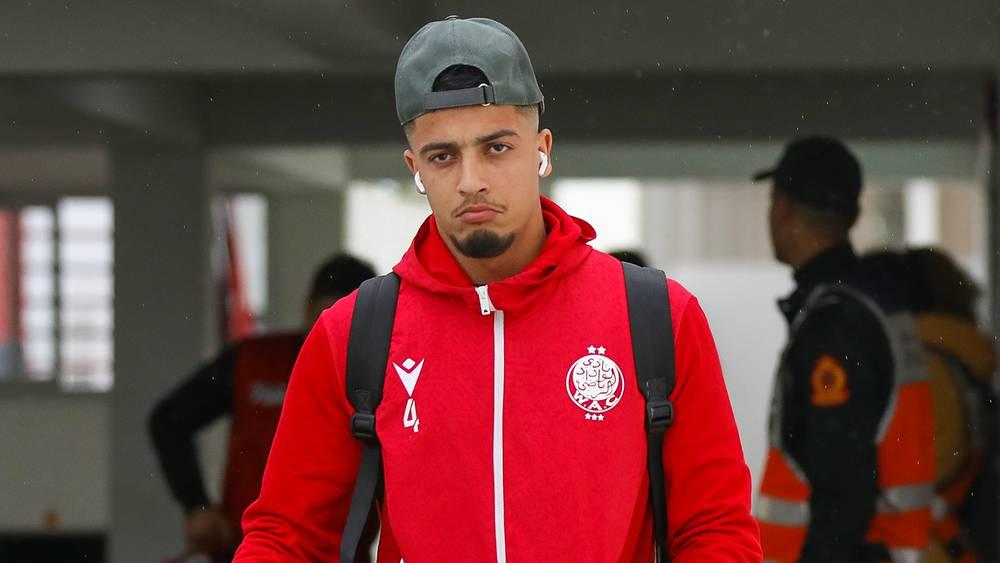 تشكيلة الوداد أمام م. وجدة.. حضور أساسي لأبو الفتح وآيت برايم وصامبو يقود الهجوم رفقة الحتيمي والهوني