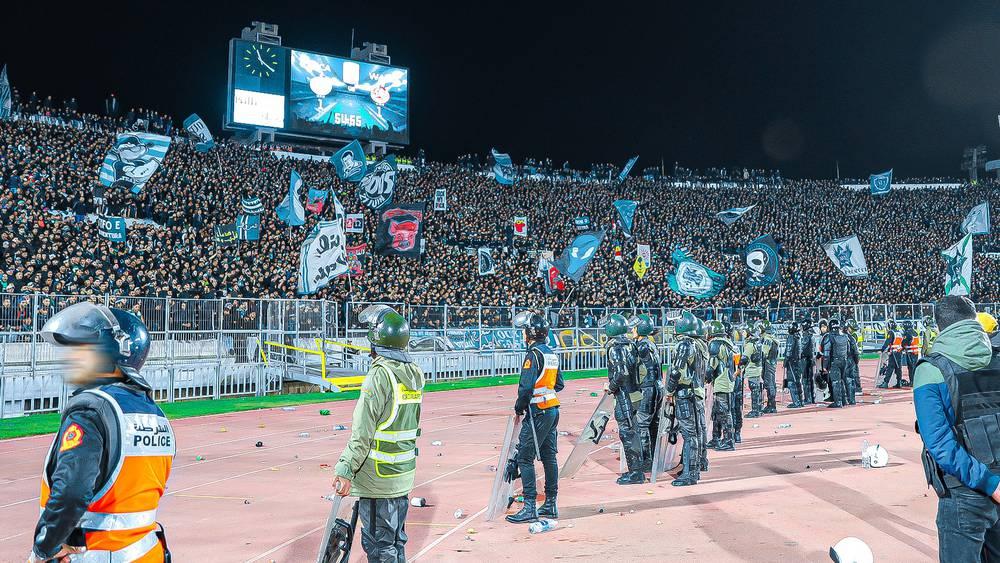 البطولة الاحترافية/ السلطات تمنع جماهير الرجاء الرياضي من التّنقل لحُضور مُباراة فريقها أمام نهضة بركان
