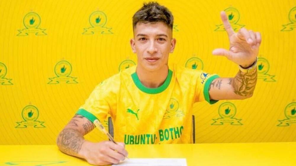 بمقابل 2.5 مليون دولار.. ماميلودي سان داونز يعلن تعاقده مع لاعب لانوس الأرجنتيني ماتياس إسكيفيل