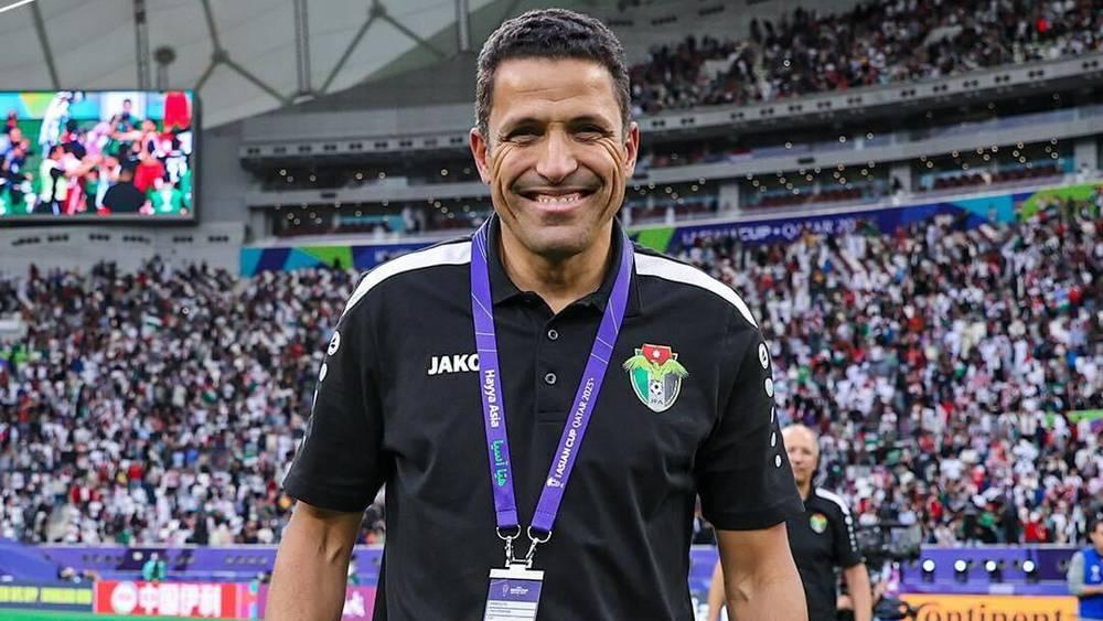 عموتة بعد قيادة الأردن لنصف نهائي كأس آسيا: "لم أتوقع بلوغ هذا الدور قبل المسابقة بالنظر للمشاكل التي واجهتنا"