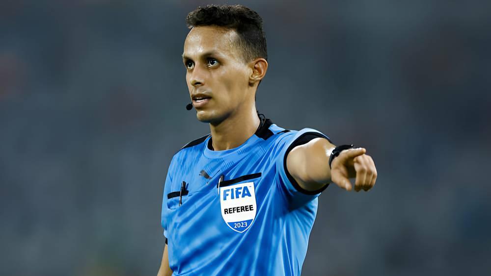 عصبة الأبطال/ الحكم الموريتاني بوه عبد العزيز يدير مواجهة الوداد وضيفه أسيك ميموزا