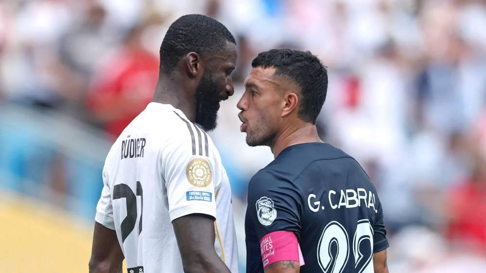 كابراال يرد على اتهامات روديغر بالعنصرية: "لم أقل سوى 'جبان حقير'"